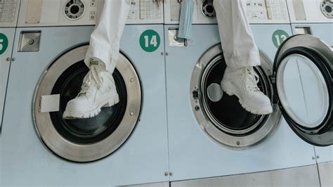 Sneakers in de wasmachine: do’s en don’ts .